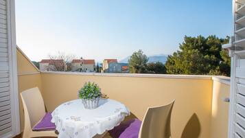 Apartment (Two Bedroom Apartment with Balcony an) | Balcony
