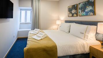 5 bedrooms, bed sheets