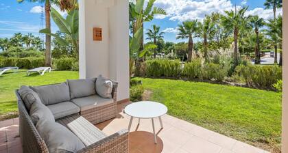 Alcazaba Lagoon Family Apartment Ref M12