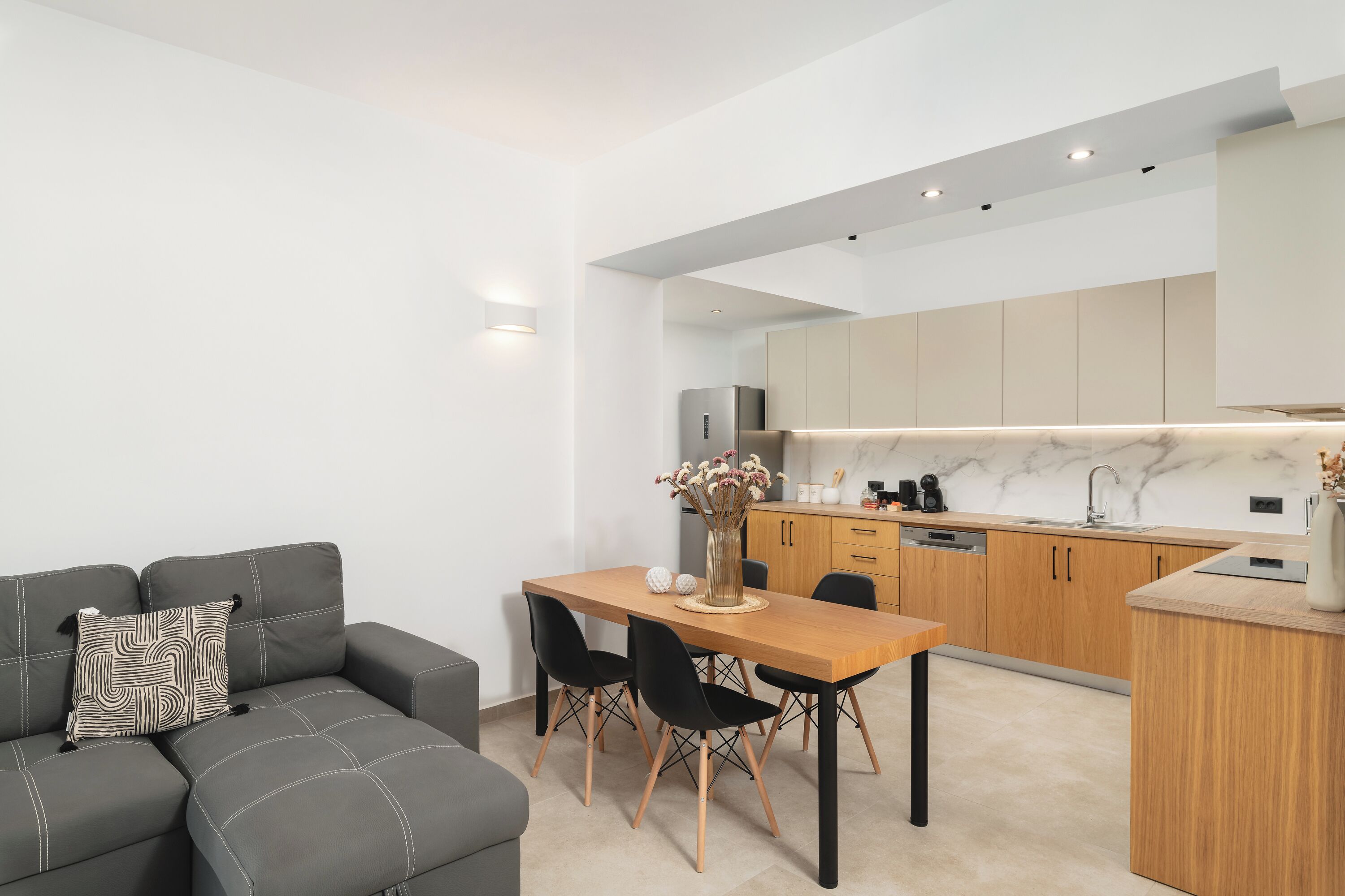 Photo - Elia City Apartments