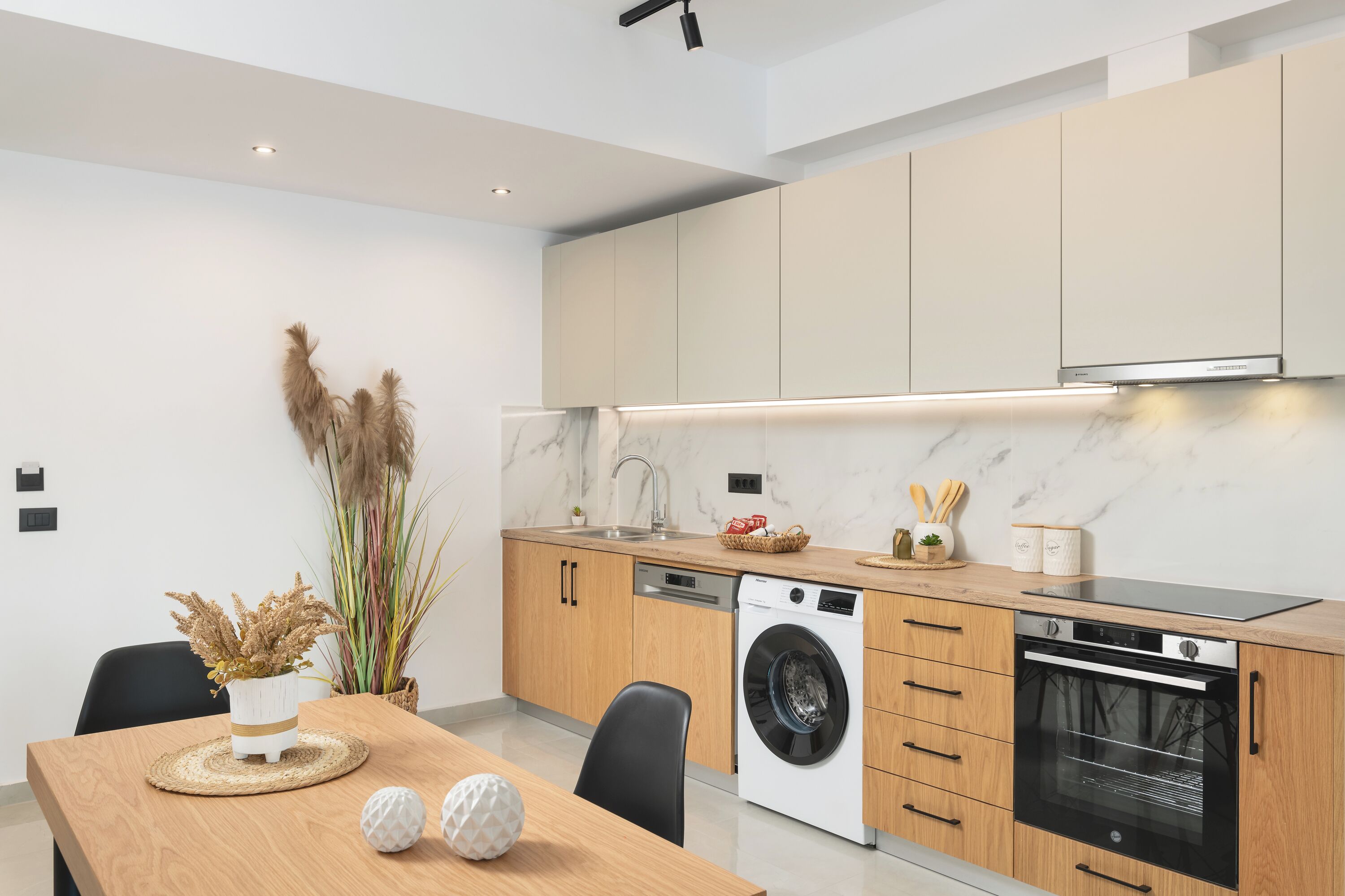 Photo - Elia City Apartments