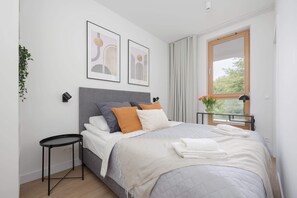 1 bedroom, desk, iron/ironing board, travel cot - Elegant Apartment | Air Conditioning, Parking, Balcony (Warszawa)