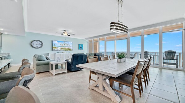 Dining - New Complex!  BeachFront!  Lazy River/Slide!! (Orange Beach)