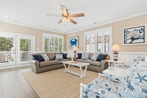Smart TV - Blue Crab 5 Bedroom New Construction (Surfside Beach)
