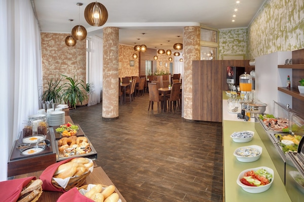 Tägliches inbegriffenes Frühstücksbuffet