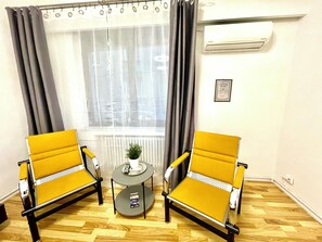 Egyptian cotton sheets, premium bedding, individually decorated - Old City Tonitza Studio (Bucharest)