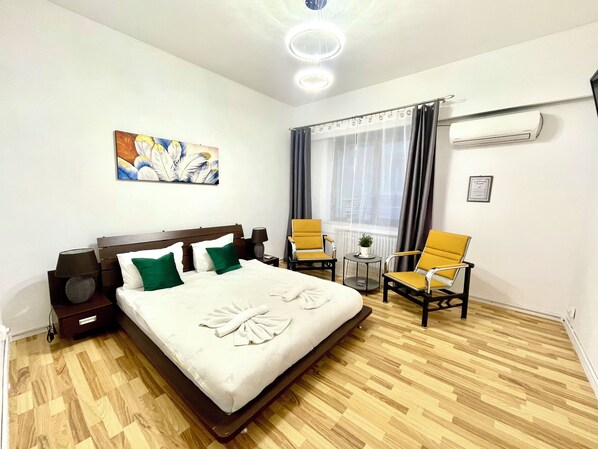 Classic Studio | Egyptian cotton sheets, premium bedding, individually decorated