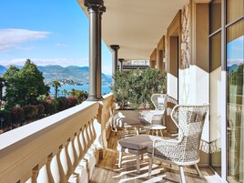 Corner Suite | Lake view