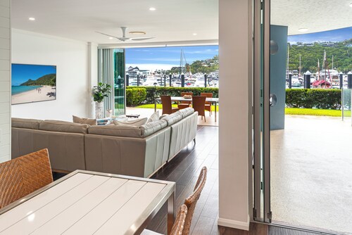 Pavillions 6, Pavilions 6 on Hamilton Island