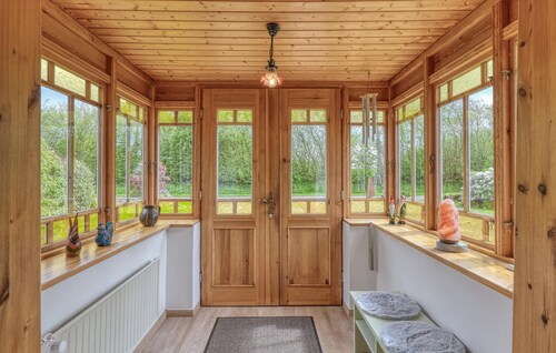 Pet friendly home in Tolk with WiFi