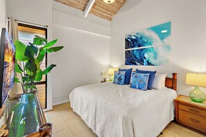 2 bedrooms, iron/ironing board, free WiFi, bed sheets - Island comfort meets stylish coastal living (Kihei)