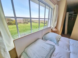 4 Schlafzimmer, Bügeleisen/Bügelbrett, kostenloses WLAN