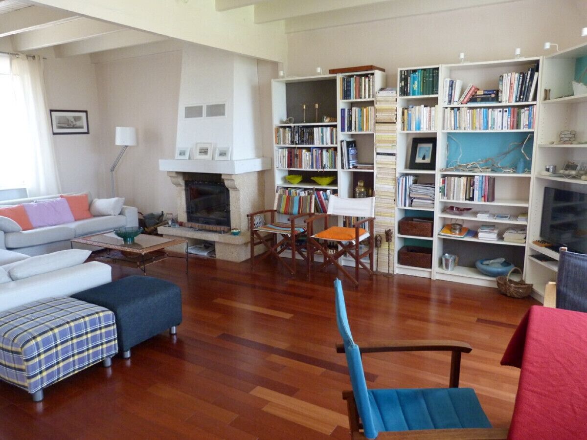 Télévision, cheminée