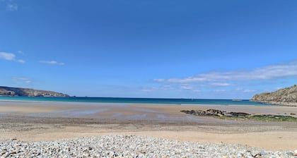 669-Villa à la baie des trépassés, superbe vue mer