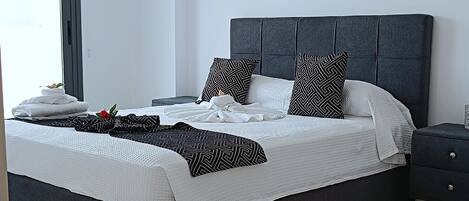 1 habitación, cortinas blackout y sistema de insonorización