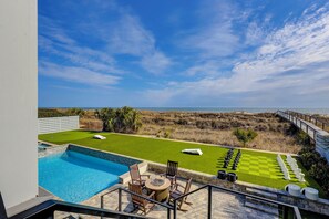 Outdoor dining - 11 Sea Hawk Lane - Oceanfront Oasis: Stylish Coastal Living & Endless Views (Hilton Head Island)