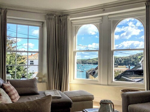 Iconic Landmark historic building in central Salcombe with views over Estuary