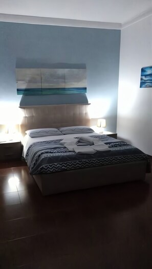 2 bedrooms, WiFi, bed sheets