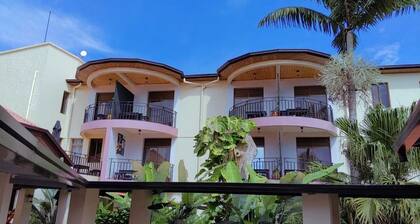 Makutano Club & Resorts