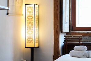 1 habitación y ropa de cama 