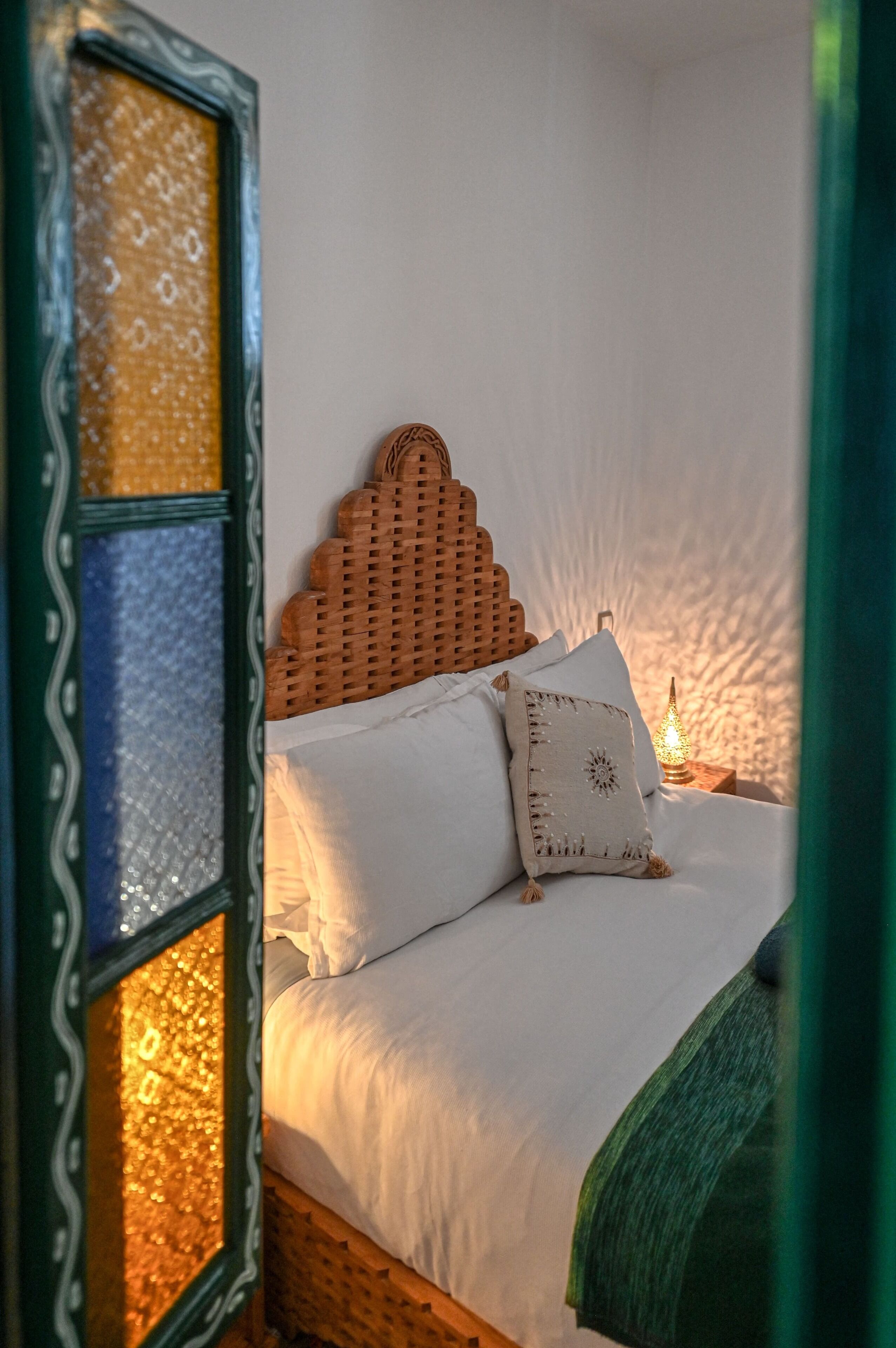 4 quartos, ferros/tábuas de passar roupa, berço de viagem