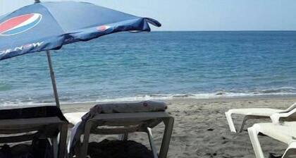 Chez Laurenn Elégant rez de Villa Situé Dans la Ville Balnéaire du Carbet