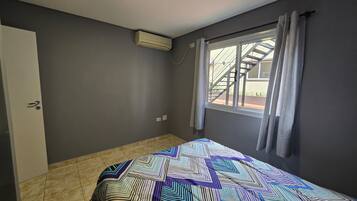 Basic Apartment, 2 Bedrooms, Microwave