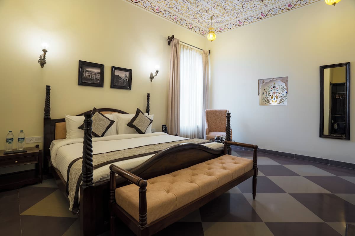 Super Deluxe Room