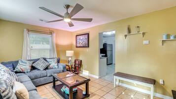 House (2 Bedrooms) | Interior