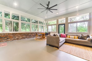 Cottage (3 Bedrooms) | Interior