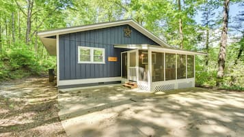 ํ์ฐ์ค (2 Bedrooms) | ๋ด๋ถ