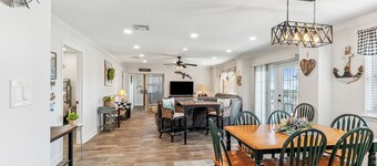 Port Sulphur Retreat w/ 2 Balconies & Bayou Access