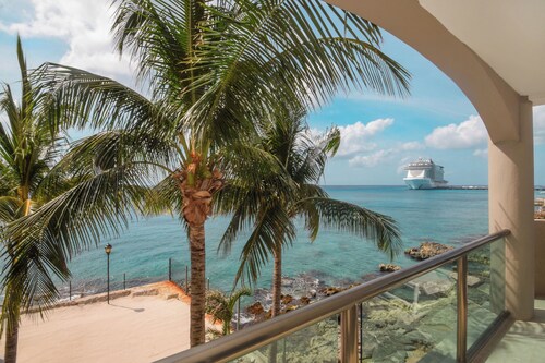 Majestic Beachfront Ocean View El Cantil 2CN