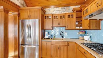 Cottage (3 Bedrooms) | Interior