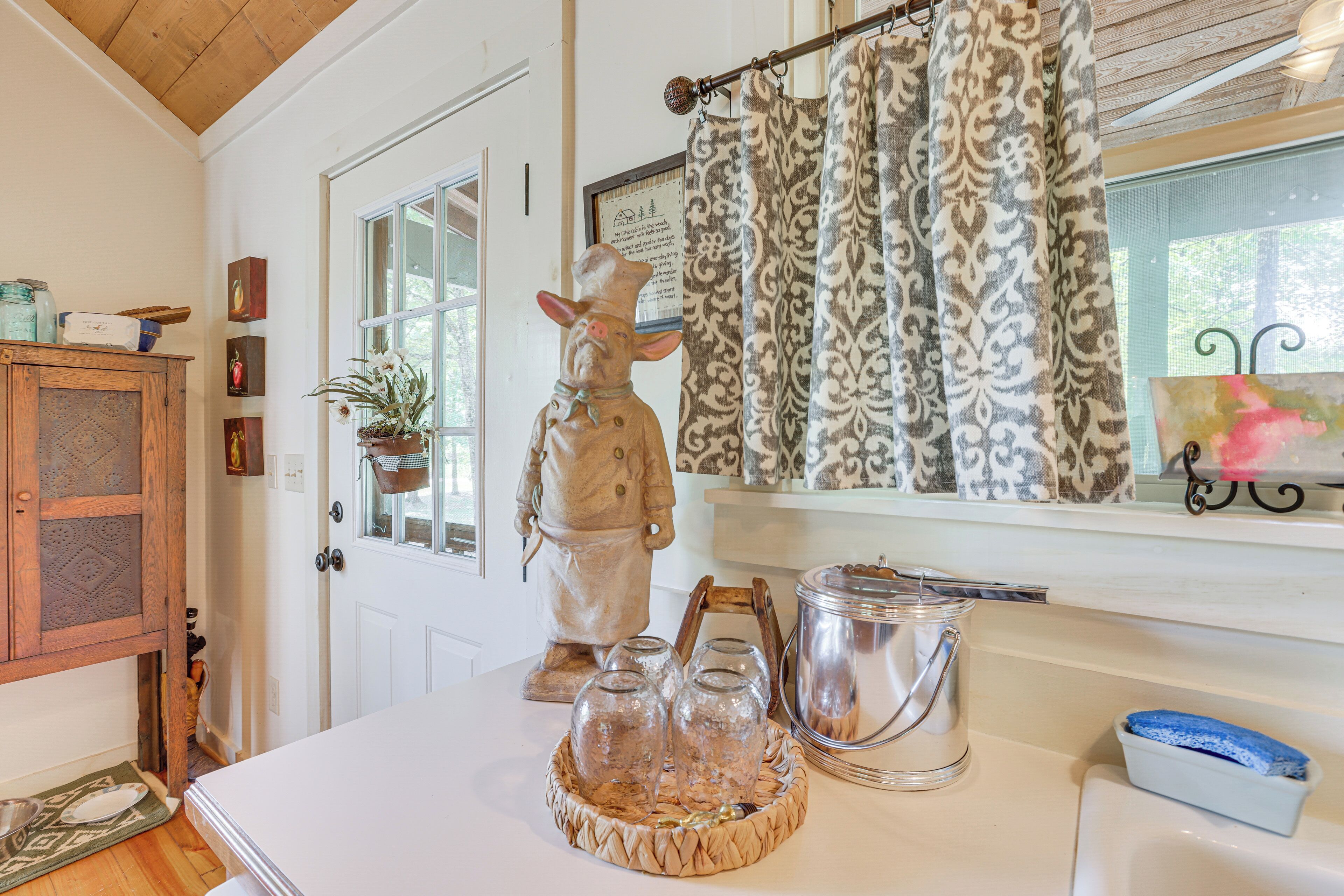 Cottage (2 Bedrooms) | Interior