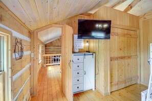 House (3 Bedrooms) | Interior - Ashe County Log Cabin: Mountain-view Deck, Sauna (Warrensville)