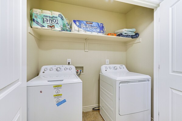 บ้านพัก (4 Bedrooms) | ภายใน