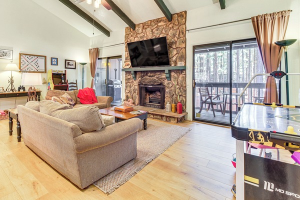 Apartment (3 Bedrooms) | Front of property