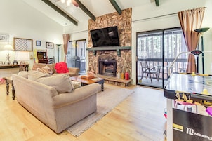 Apartment (3 Bedrooms) | Front of property