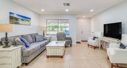 13 Mi to Hudson Beach: Spring Hill Home w/ Lanai