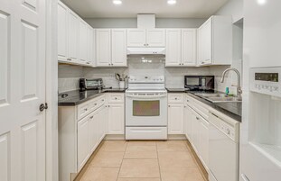 單棟房屋 (3 Bedrooms) | 內部