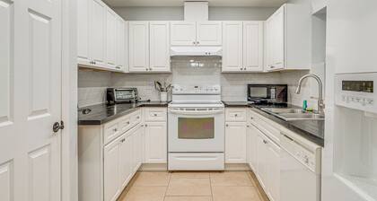 13 Mi to Hudson Beach: Family Escape w/ Lanai