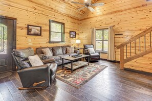 House (2 Bedrooms) | Interior - Cabin w/ Hot Tub & Deck: 5 Mi to Broken Bow Lake (Broken Bow)
