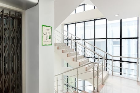 Escaleras con barandal