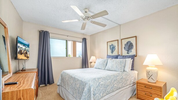 Condo, 1 Bedroom - Menehune Shores, #517 1 Bedroom Condo by RedAwning (Kihei)