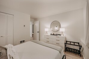 Condo, 1 Bedroom | 1 bedroom - 64sw - Pets Ok - Wood Stove - Sleeps 4 1 Bedroom Condo by RedAwning (Deming)