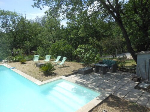 Maison Avec Piscine Dans le Parc du Luberon, Chemin de Randonnée à Proximité