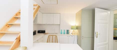 City Apartment | 1 bedroom, free WiFi