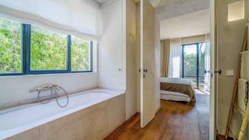 5 chambres, bureau, fer et planche Ă repasser, Wi-Fi