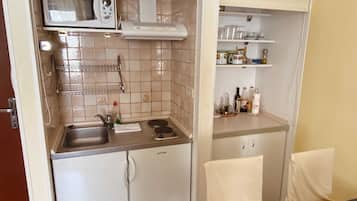 Apartment (Apartment Tomasović Old Town - One-B) | Eigene Küche | Kühlschrank